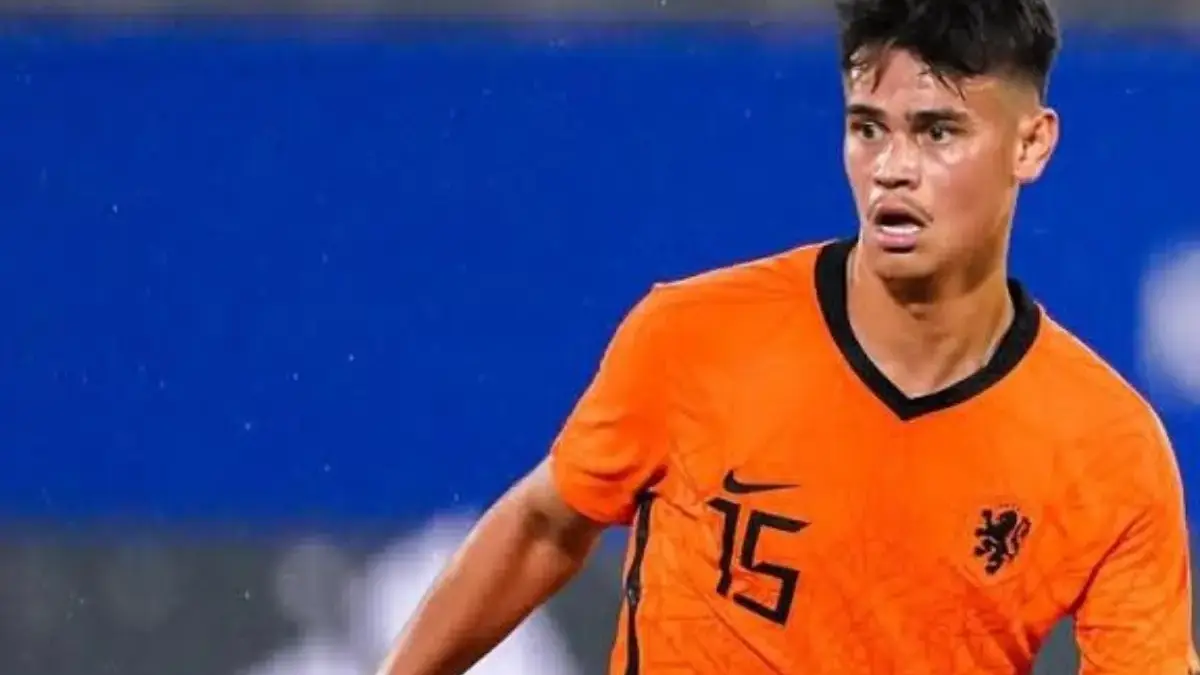 FC Twente Tak Mau Lepas Mees Hilgers Meski Dikejar Eks Klub Calvin Verdonk Mees Hilgers