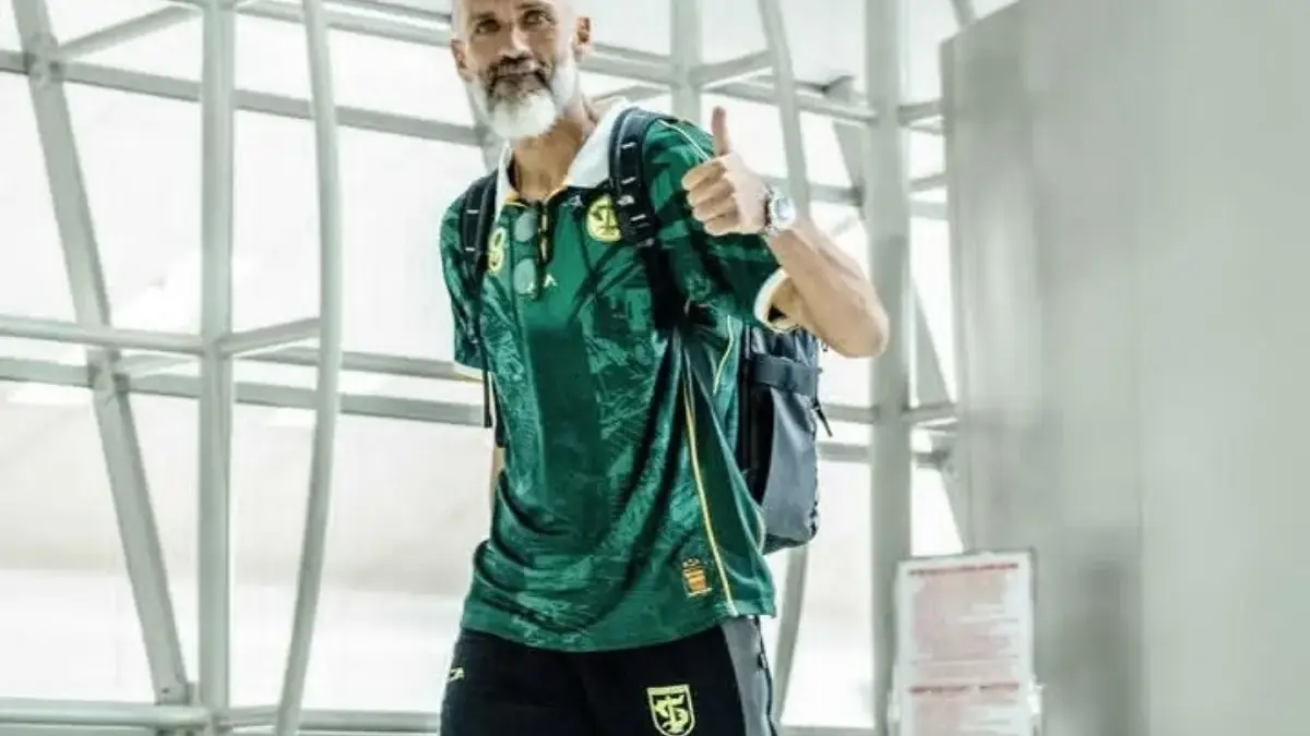 Persebaya Terpuruk, Eduardo Perez Langsung Nyalakan Mode Darurat Bangkitkan Bajul Ijo Eduardo Perez