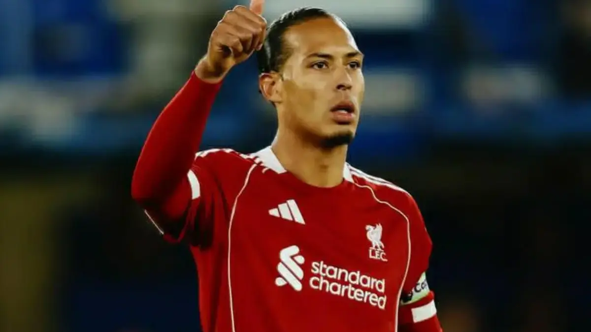 Lini Belakang Liverpool Dalam Bahaya: Shearer dan Richards Sepakat Van Dijk Tak Sekuat Dulu Virgil van Dijk