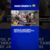 Satpol PP Jawa Barat Tertibkan Reklame Tanpa Izin Di Jalur Provinsi