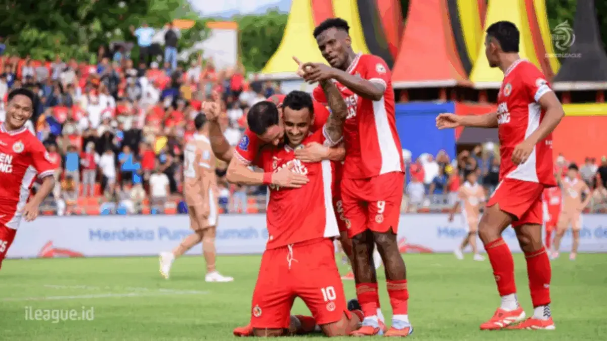 Sepak Bola Malam Ini