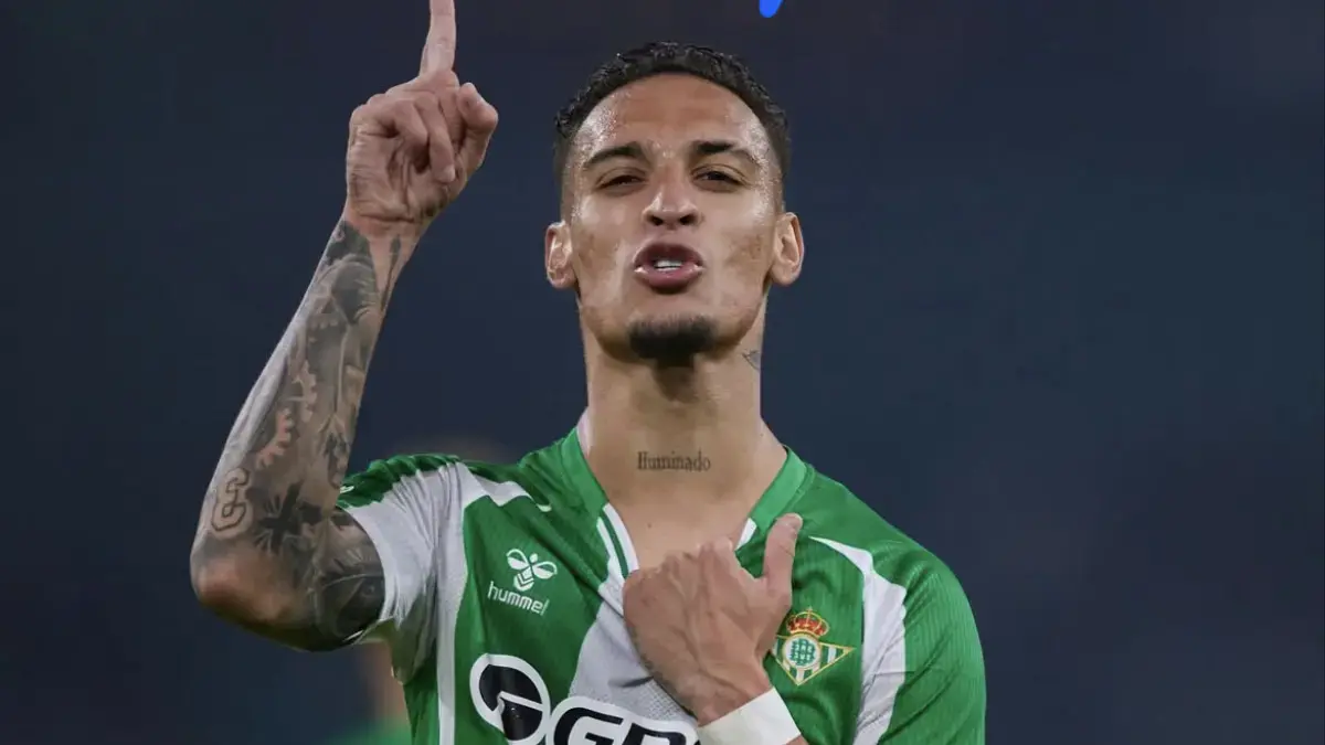 Real Betis Melaju di Liga Europa: Aksi Gemilang Antony Jadi Sorotan Utama Antony