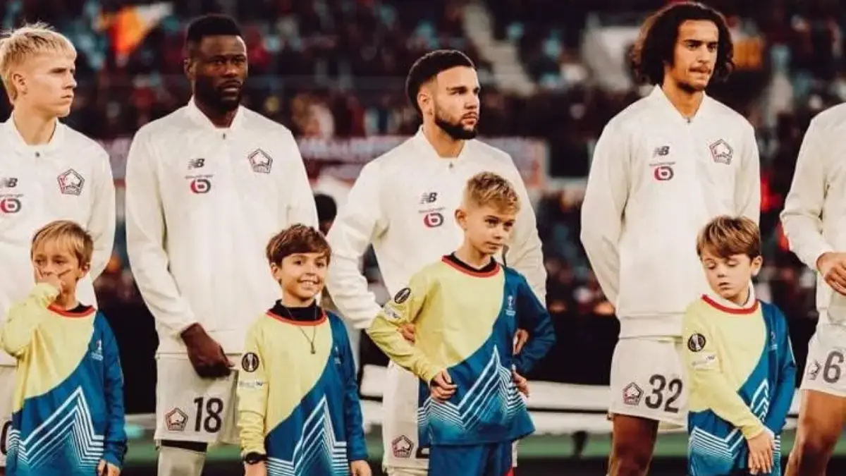 Transformasi Calvin Verdonk: Dari Bek Bertahan Menjadi Penjaga Gol di Lille Calvin Verdonk