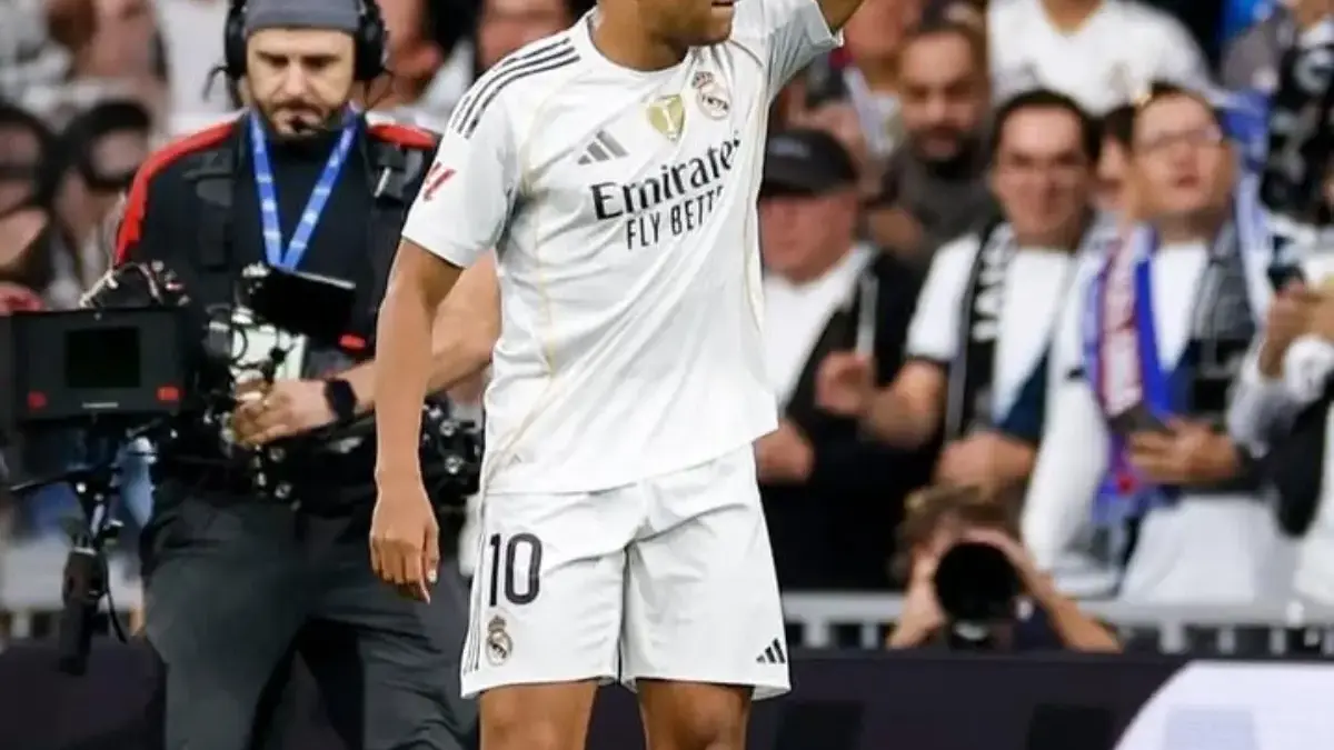 Kylian Mbappe Kena Tuduhan Perlakuan Khusus, Rothen: "Ada Pemain yang Sudah Bosan" Kylian Mbappe