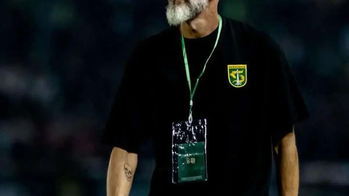 Tragedi Derby Jatim: Hasil Imbang Lawan Arema, Persebaya Resmi Pecat Eduardo Perez Eduardo Perez Ex Pelatih Persebaya