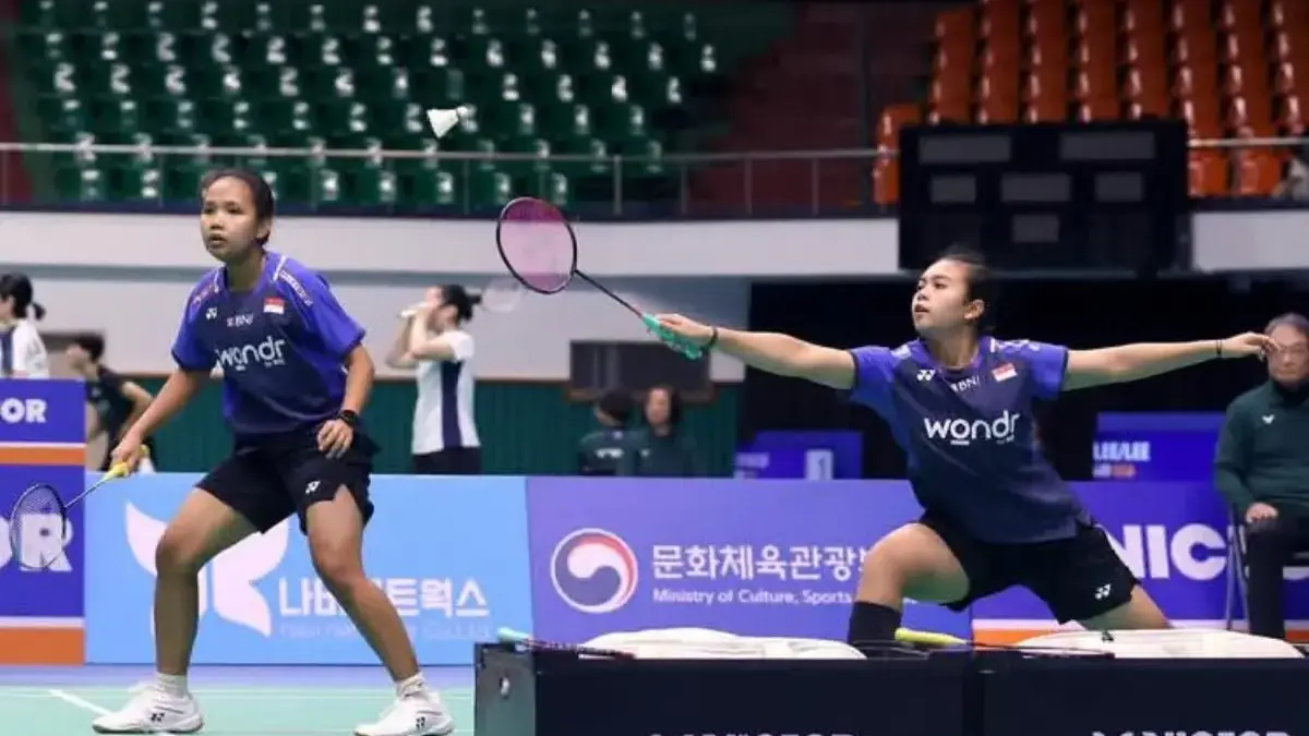 Potret Isyana/Rinjani atasi perlawanan pasangan Chinese Taipei dua game langsung.