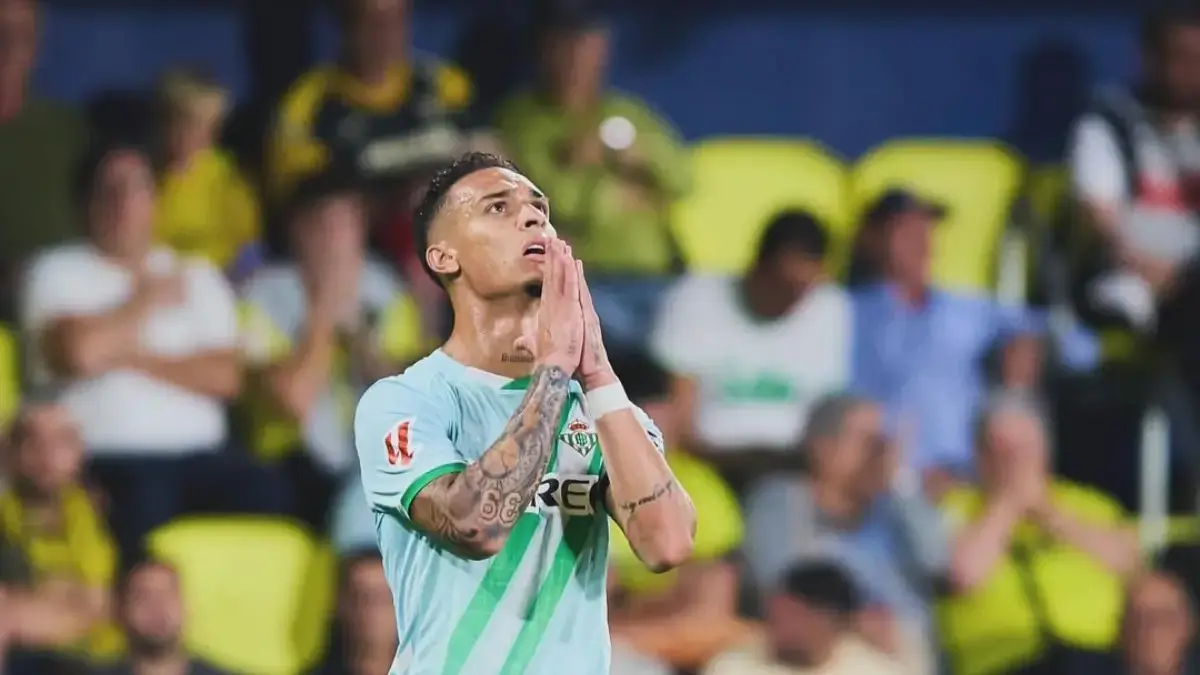 Antony Menyalakan Andalusia: Dari Sorotan Negatif ke Motor Serangan Real Betis Sepakbola Dunia