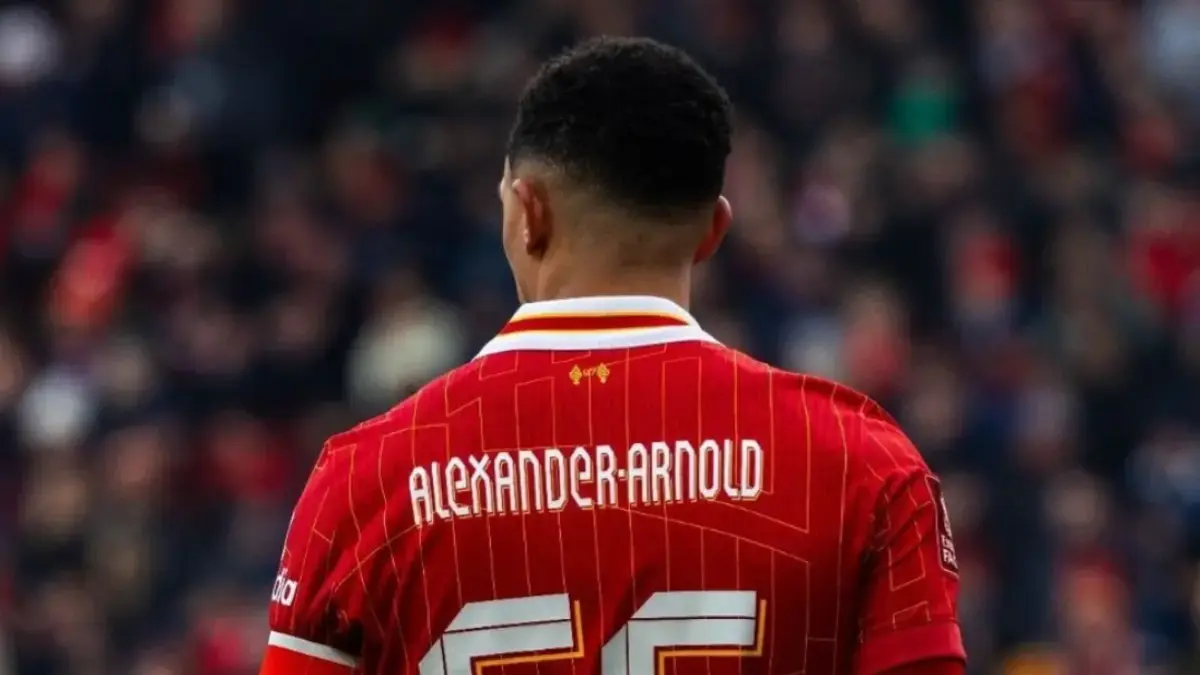 Dituding Turun Kelas Bila Tinggalkan Liverpool, Trent Alexander-Arnold Justru Jadi Sorotan Soal Loyalitas dan Sepakbola Dunia