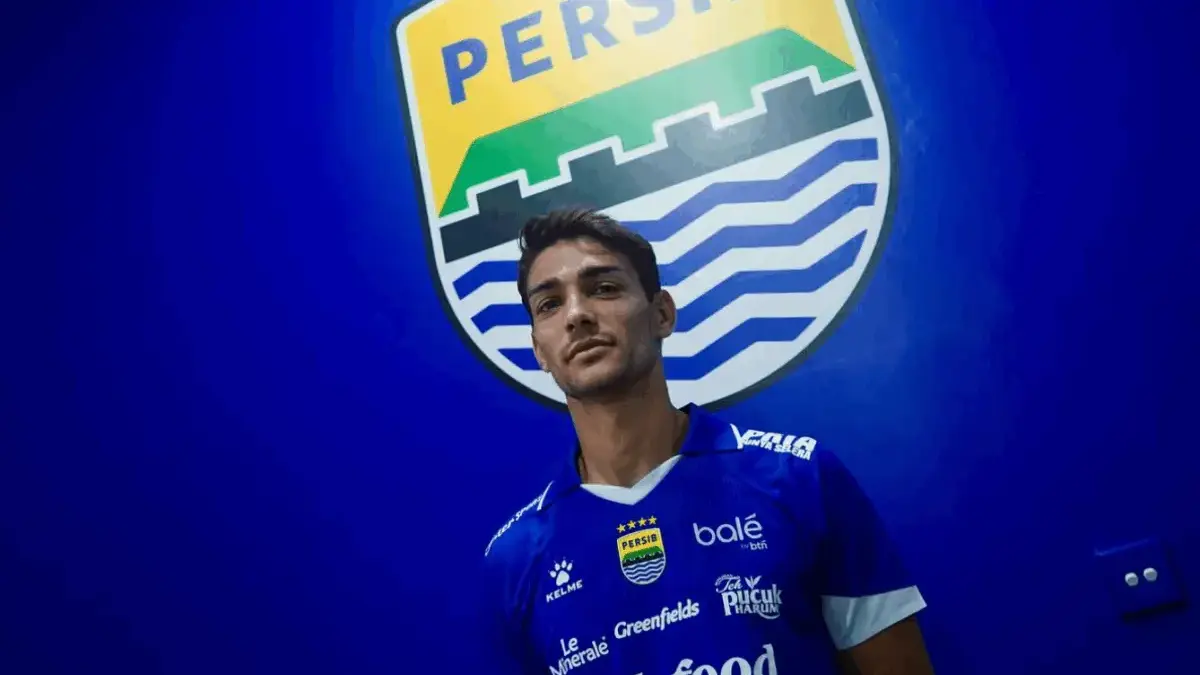 Jelang Lawan Dewa United, Federico Barba Pulang ke Italia, Ini Penyebabnya! foto