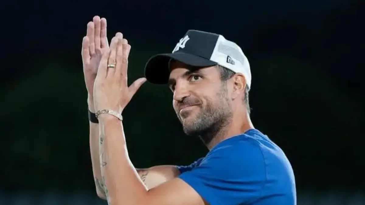 Cesc Fabregas Digoyang Isu Hengkang, Mirwan Suwarso Angkat Suara Soal Kepastian Masa Depannya Cesc Fabregas