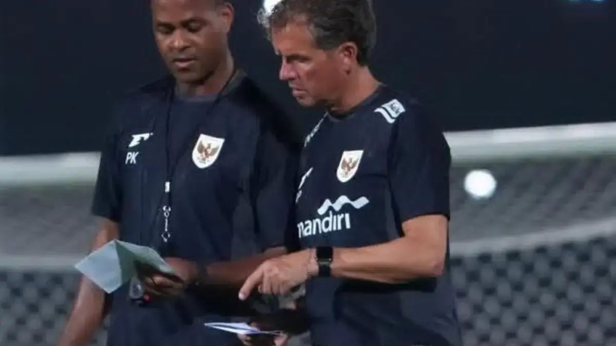 Kursi Pelatih Ajax Diperebutkan, Kandidat Eks Timnas Indonesia Diragukan Alex Pastoor