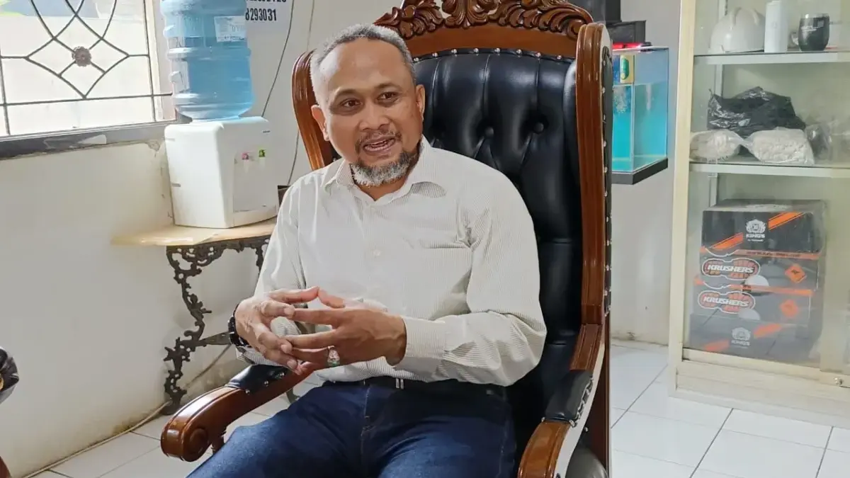 Dr H Heru Cahyono, M.E .Sy