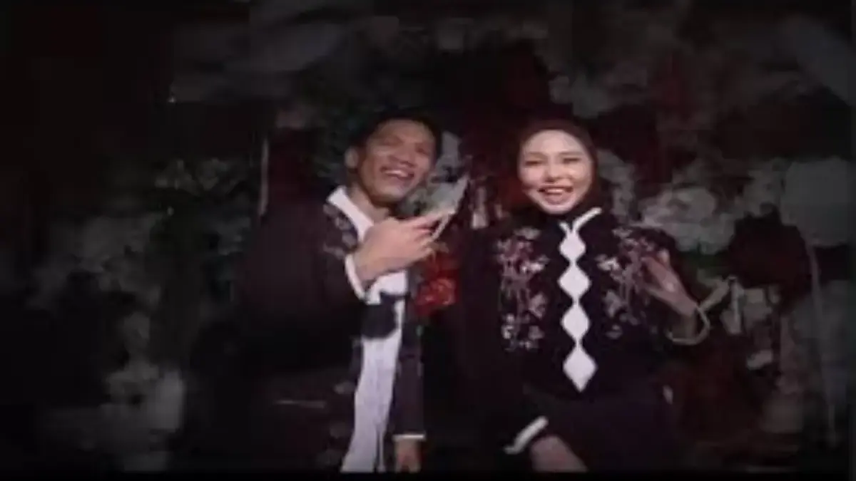 Selegram Dara Arafah Resmi Dilamar dengan Rehan Mubarak dara araaf dilamar. ig: daraarafah