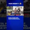 Saptol PP Beri Surat Pemberitahuan Ke PKL Jalan Stasiun Kejaksan