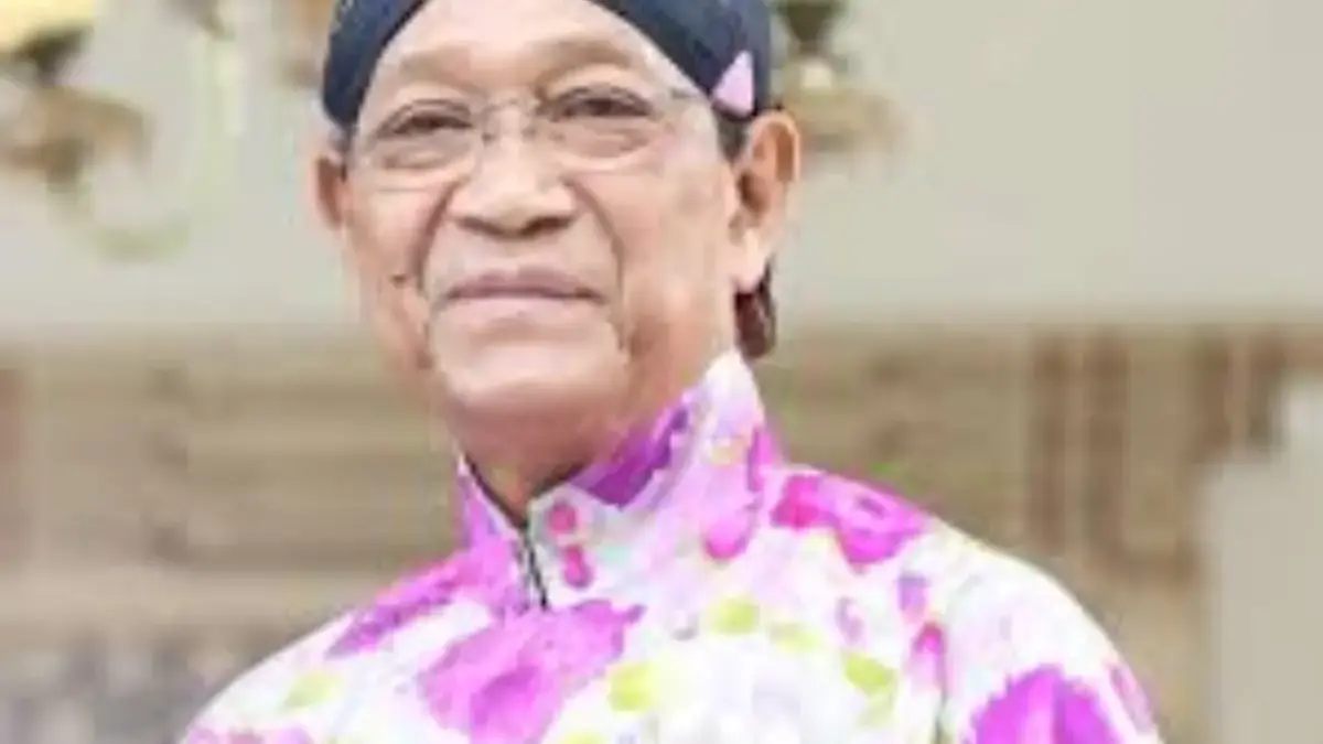 Raja Keratp Solo Pakubuwono XIII Wafat, Sri Sultan HB X Akan Ziarah Hari Ini pakubuwono meninggal dunia. Foto: tangkapan layar depan radarcirebon.tv