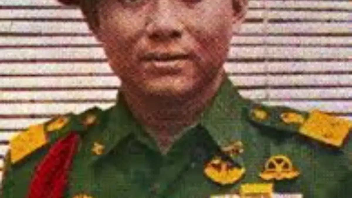 sarwo edhie jadi pahlawan. Foto: tangkapan layar depan radarcirrbon.tv