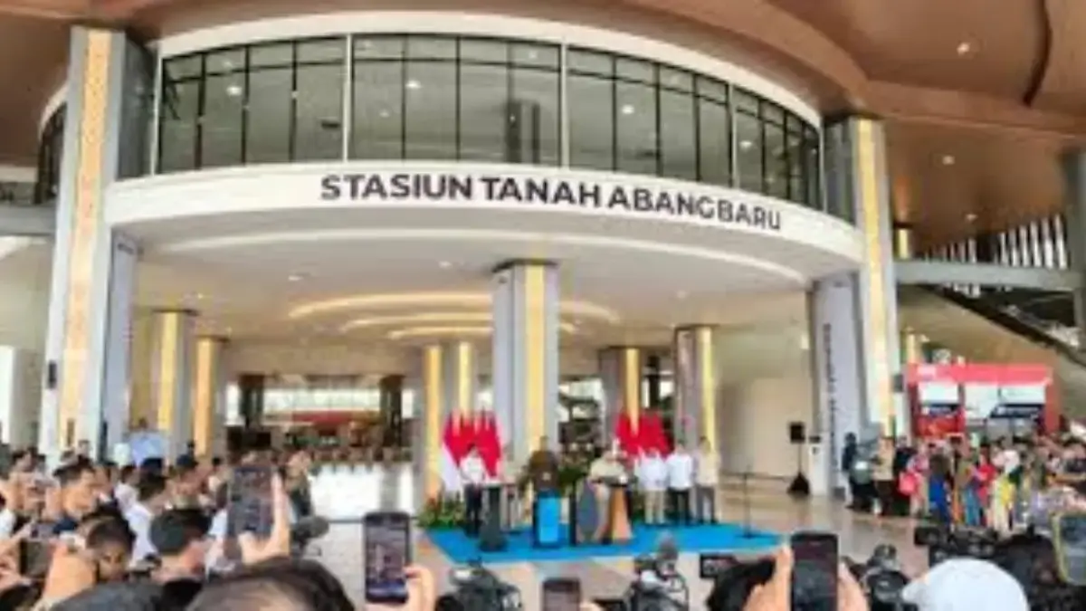 Prabowo Subianto Resmikan Stasiun Tanah Abang Baru, Disambut Positif Para Pengguna KRL peresmian stasiun tanah abang. Foto: tangkapan layar depan radarcirebon.tv