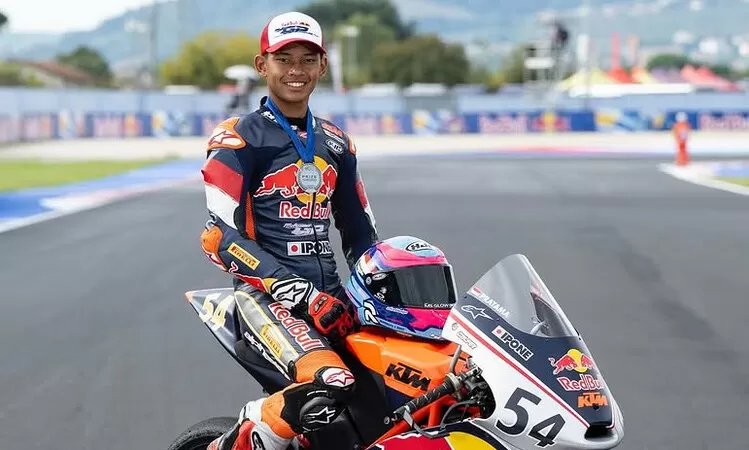 Debut di Moto3, Veda Ega Pratama Siap Bersaing dengan Pembalap Top Dunia foto