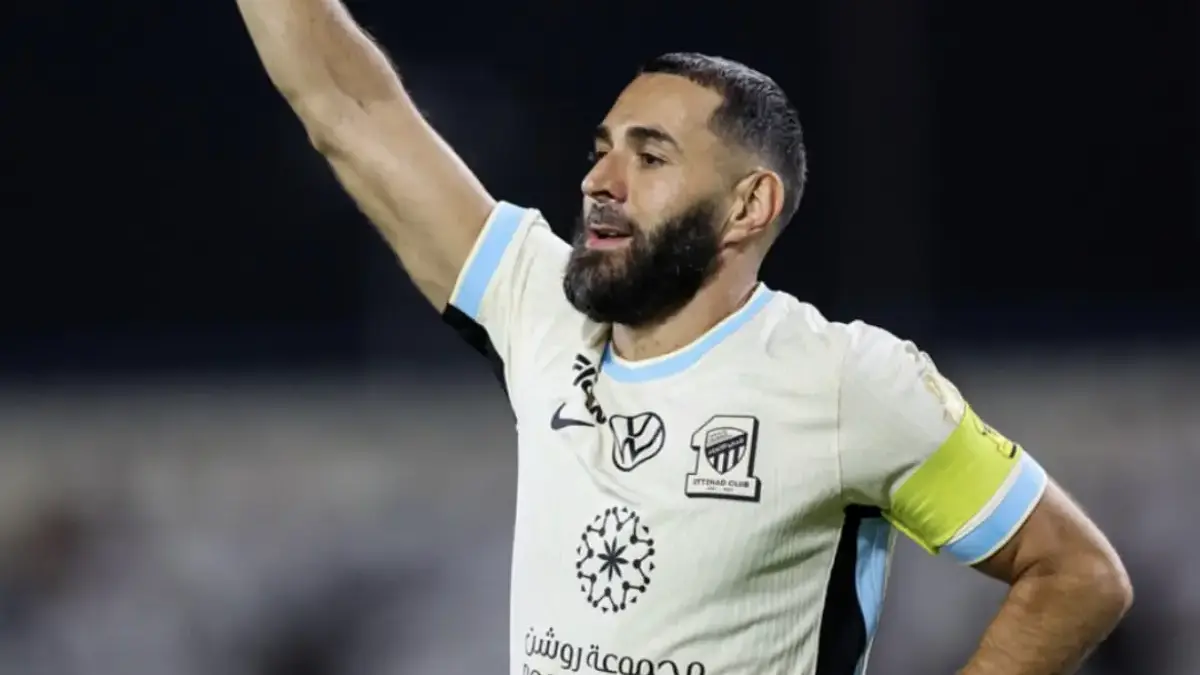 Benzema Tembus Hati: Kubangan Real Madrid Bukan Karena Alonso – Tapi Persaingan Antar Pemain Yang Tak Diterima Karim Benzema