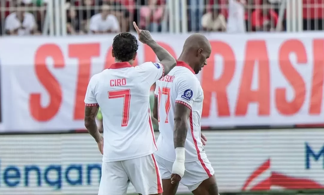 Malut United Kalahkan Persib 2-0, Hendri Susilo Soroti Konsistensi Tim foto