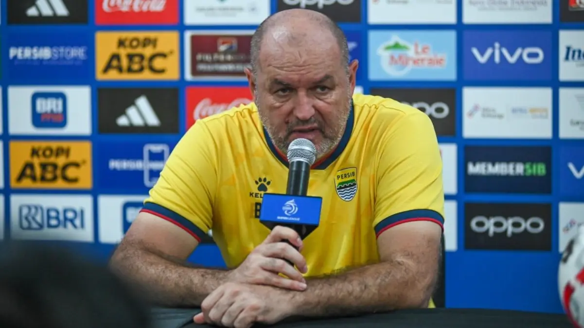 Bojan Hodak Lempar Peringatan Keras! Jelang Laga Penentu Grup G: Persib vs Bangkok United di ACL Two Bojan Hodak Pelatih Persib Bandung