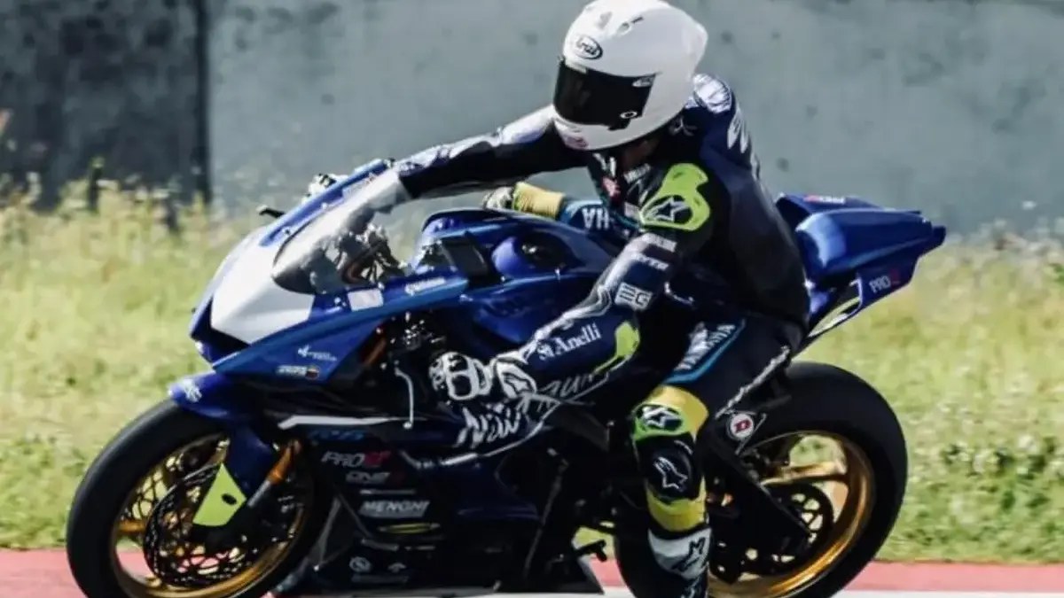 Aldi Satya Mahendra Juara Dunia Supersport 300