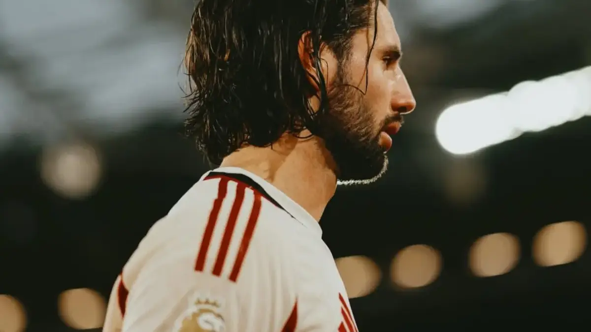 Dominik Szoboszlai Tak Bisa Tidur di Tengah Krisis Liverpool: Tekanan Berat dan Keyakinan Teguh Sepakbola Dunia