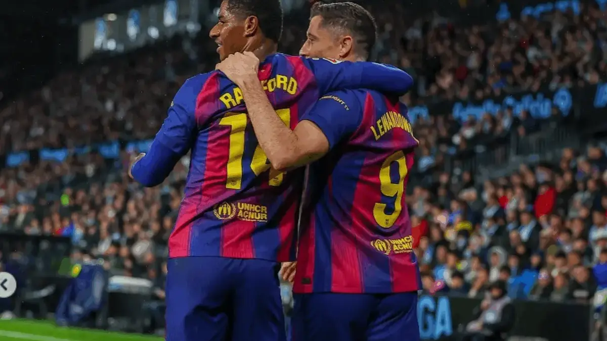 Deco Ungkap Alasan Barca Belum Tentukan Masa Depan Rashford dan Lewy foto