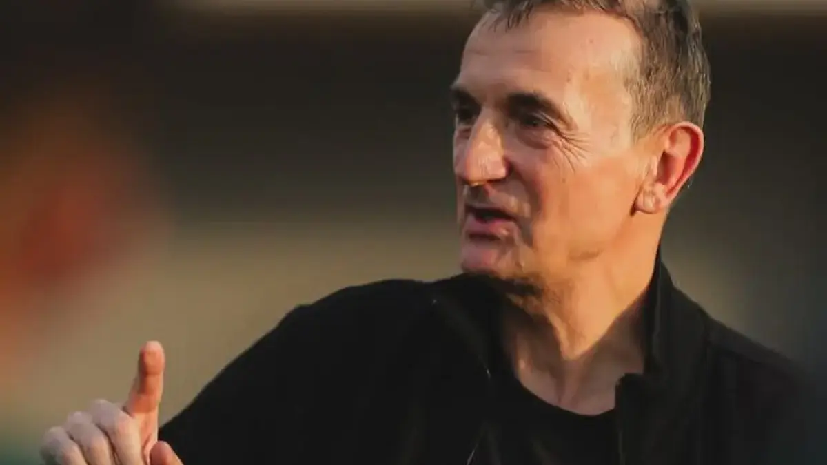 Tak Kunjung Moncer, Milomir Seslija Tuntut Perbaikan Skuad Persis Solo pada Bursa Transfer Januari Milomir Seslija