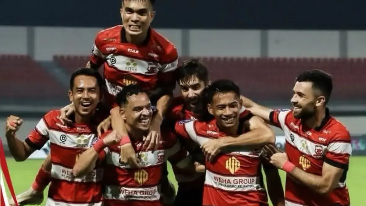 Lolos dari Tekanan Zona Merah, Madura United Pesta Gol Atas Semen Padang Madura United
