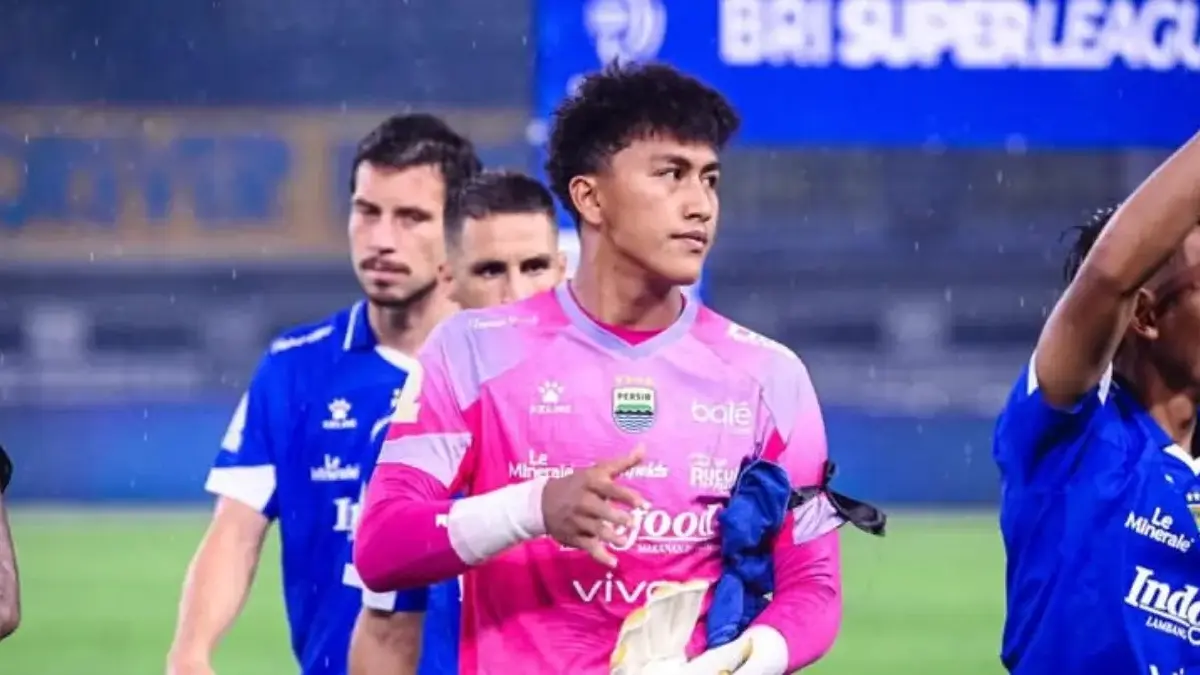 Profil Fitrah Maulana, Kiper Muda Persib Calon Penerus Teja Paku Alam yang Jadi Pilihan Utama Kontra Borneo FC Fitrah Maulana Muhammad Ridwan.