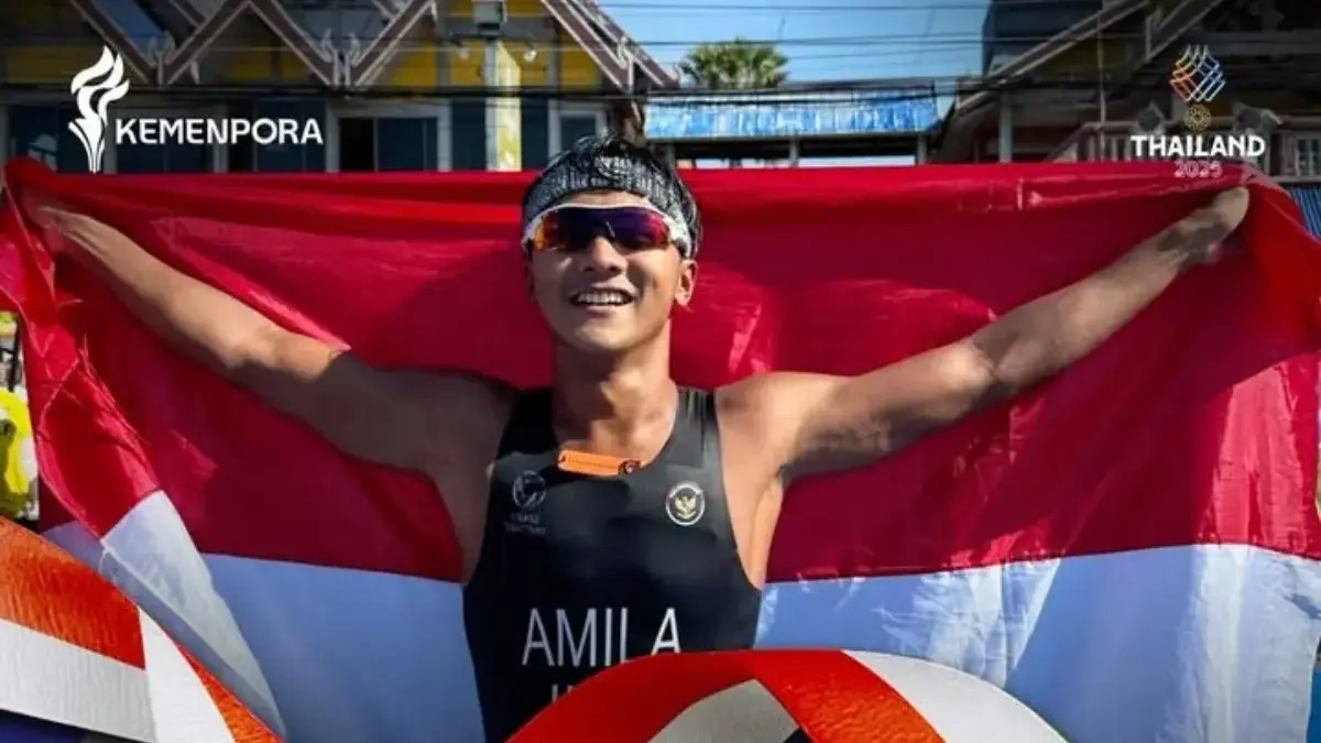 Rashif Amila Yaqin Sumbang Emas ke-82 untuk Indonesia di SEA Games 2025 Lewat Triathlon Rashif Amila Yaqin