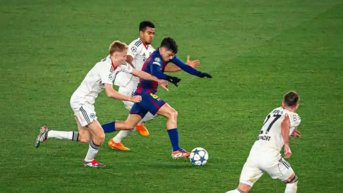 Hasil Barcelona vs Eintracht Frankfurt: Sempat Tertinggal, Blaugrana Menang Berkat Dua Gol Jules Kounde Liga Champions 2025/2026