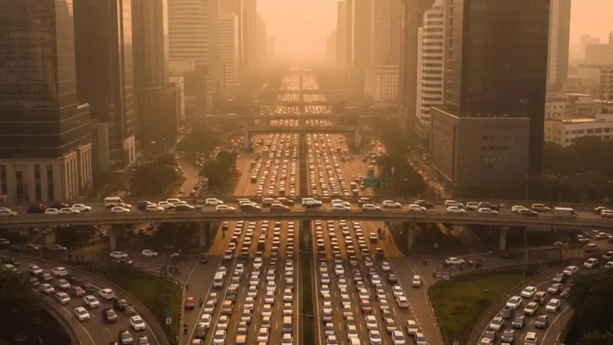 Menjelang Natal, Mobilisasi Besar: Hampir 1 Juta Kendaraan Tinggalkan Jabotabek Foto