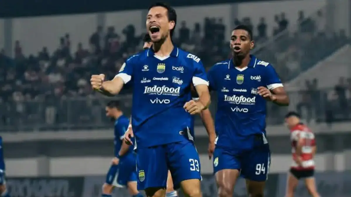 Thom Haye Jadi Motor Permainan Persib Bandung: Gelandang Timnas Langsung Tunjukkan Peran Krusial Persib Bandung