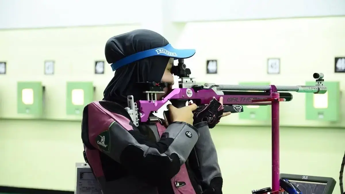 Prestasi Gemilang! Dewi Laila Raih Emas ke-22 untuk Indonesia di SEA Games 2025 Thailand Medali emas individu putri menembak di SEA Games 2025 Thailand.