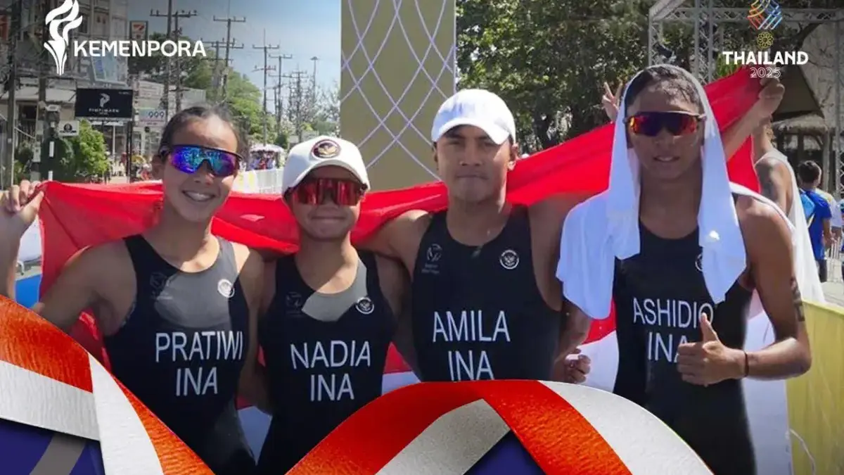 Atlet triathlon Indonesia pada nomor aquathlon team relay SEA Games 2025 Thailand.