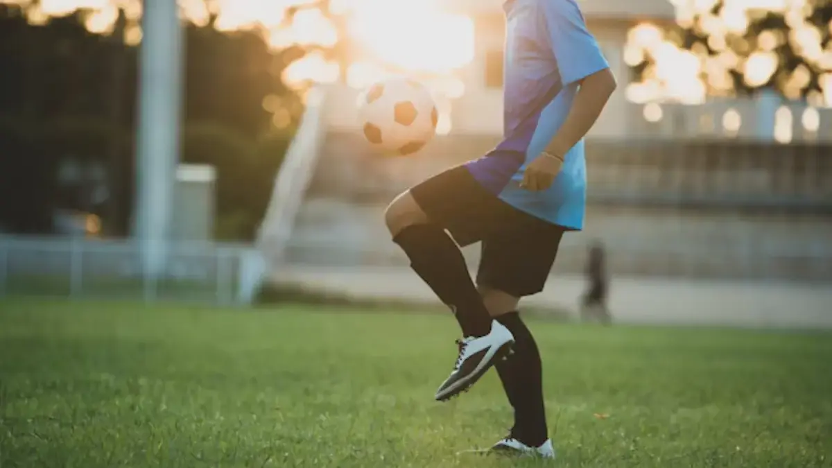 Sepak Bola Malam Ini