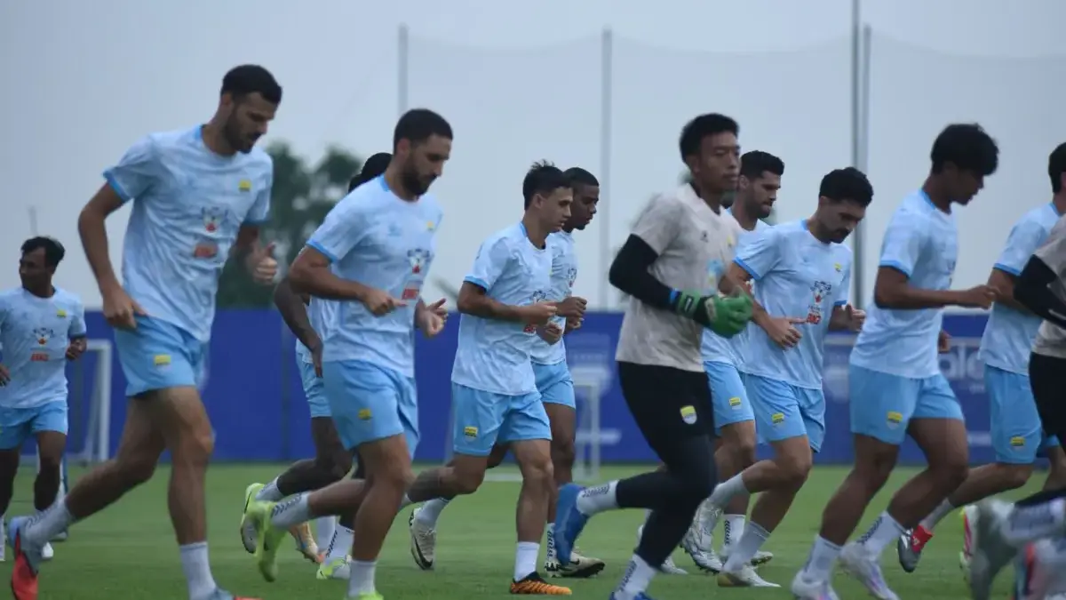 Prediksi Line Up Persib vs Persija: El Clasico Indonesia Panas, Siapa Starter Pilihan Pelatih? Persib Bandung