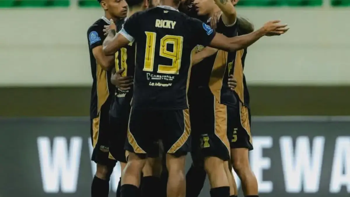 Dewa United Sikat Arema FC Berkat Dua Gol Alex Martins