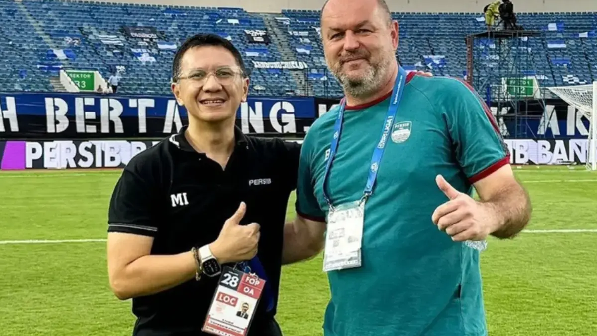 Soal Transfer Joey Pelupessy & Maarten Paes ke Persib, Bojan Hodak : Belum Ada Komunikasi Resmi! Sepakbola Indonesia