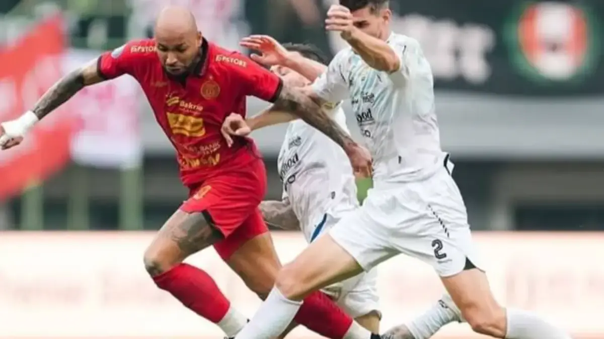 Jelang Duel Panas Persib vs Persija Pekan ke-17, Ini Rekor Pertemuan Kedua Tim foto