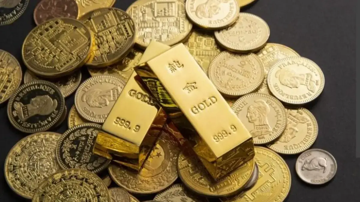 8 Alasan Menabung Emas Lebih Menguntungkan daripada Menyimpan Uang Alasan menabung emas