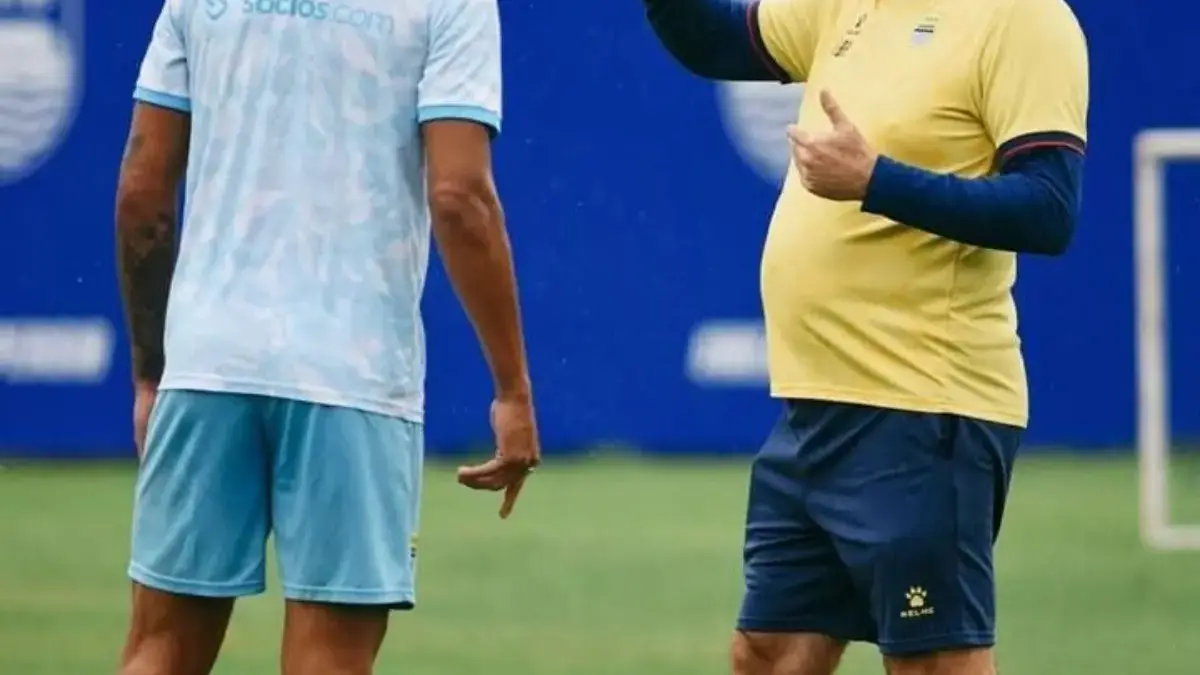 Persib Bandung terus mematangkan persiapan menyambut putaran kedua BRI Super League 2025/2026. Persib Bandung