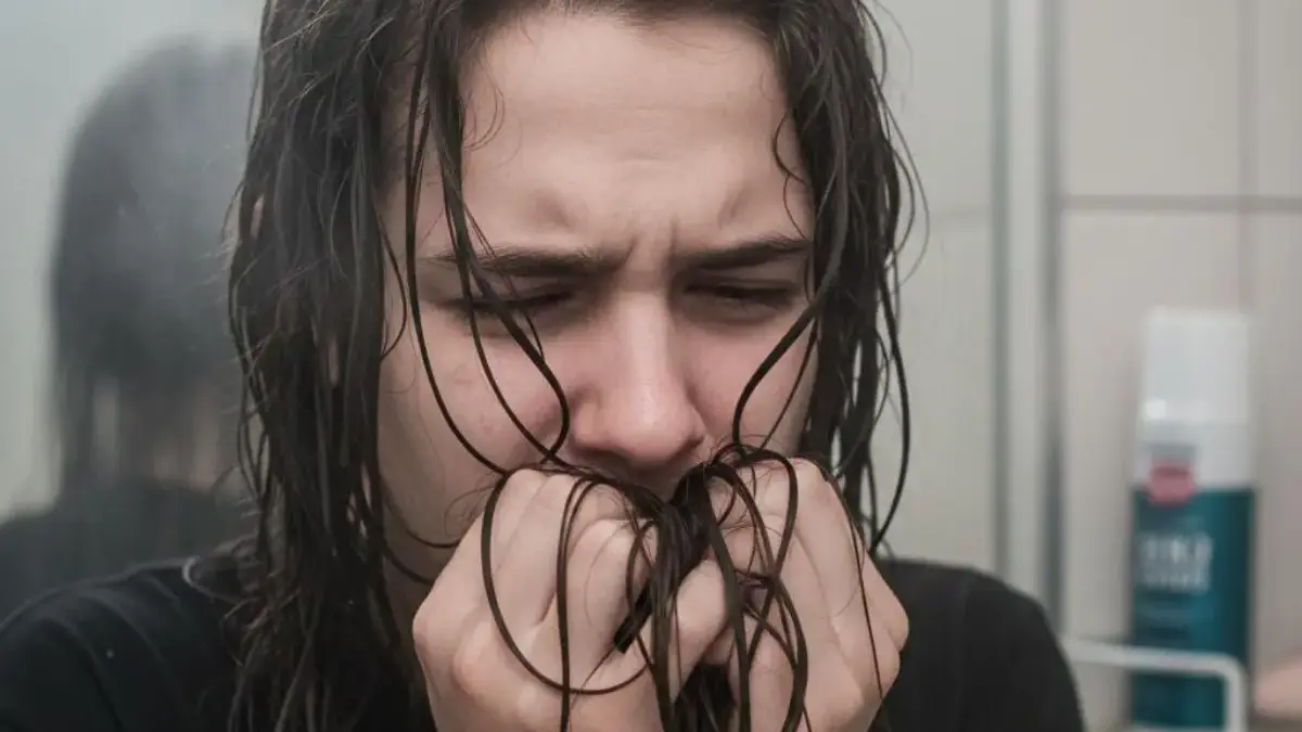 Tips and Trick Mengatasi Rambut Lepek dan Bau agar Tetap Segar Seharian Rambut Lepek dan Bau