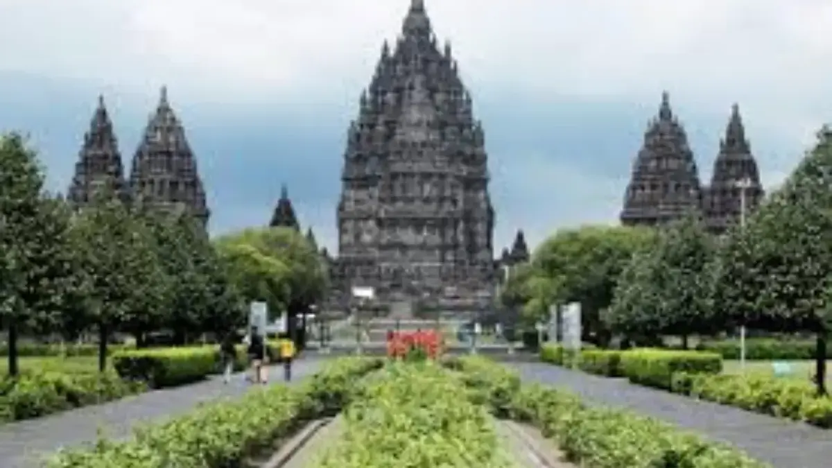 tempat wisatawan menikmati keindahan Kota Yogyakarta