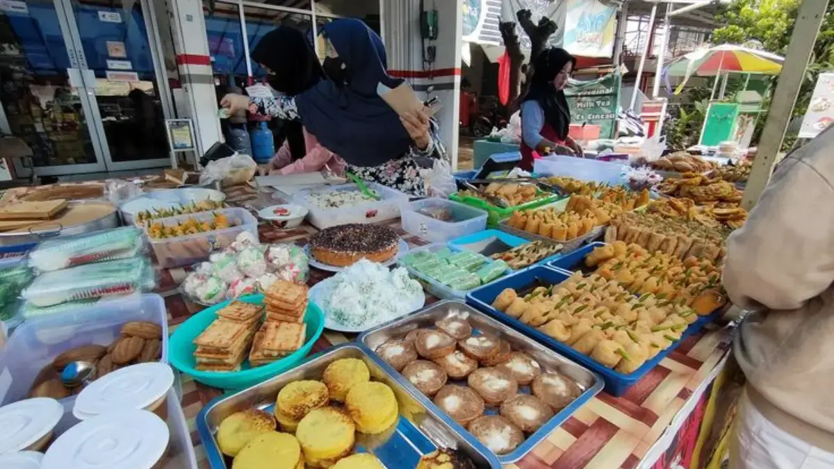 Rekomendasi 20 Produk Takjil Populer untuk Dijual Selama Ramadan Takjil