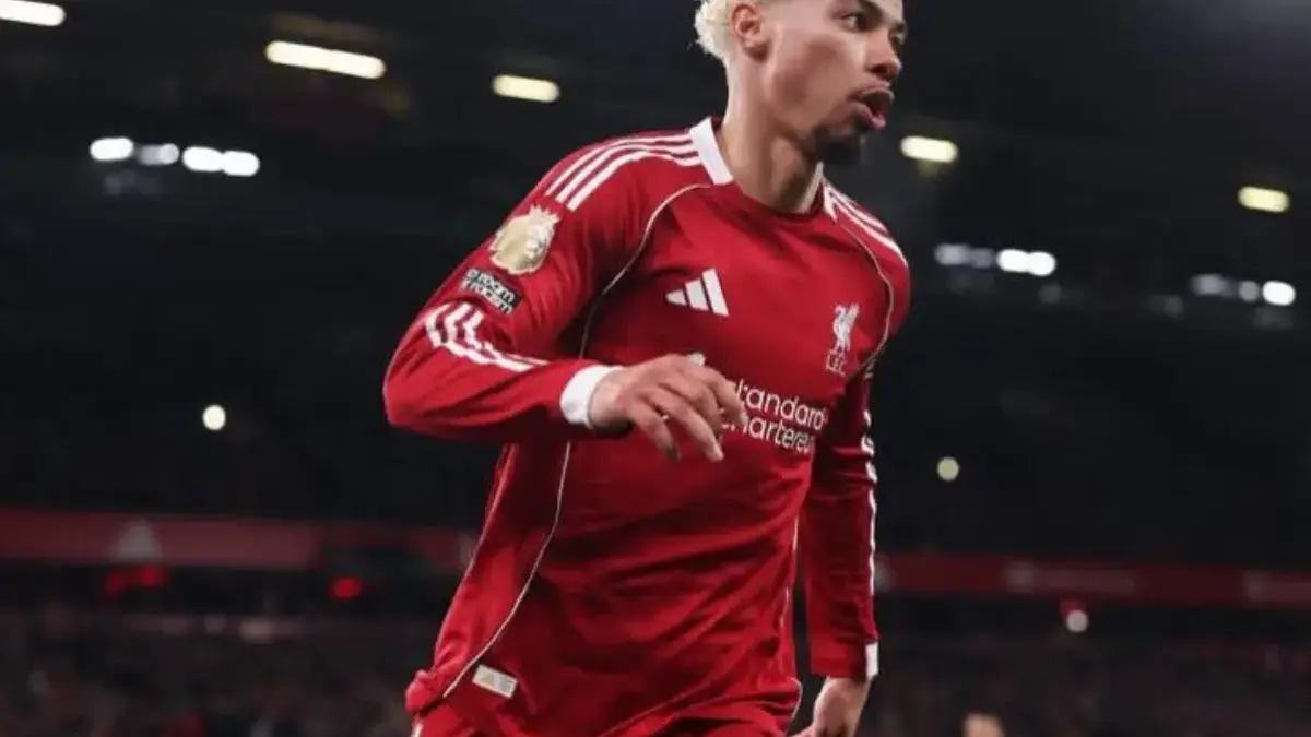 Ramadan di Liverpool, Hugo Ekitike Pimpin Salat Tarawih Bersama Rekan Setim