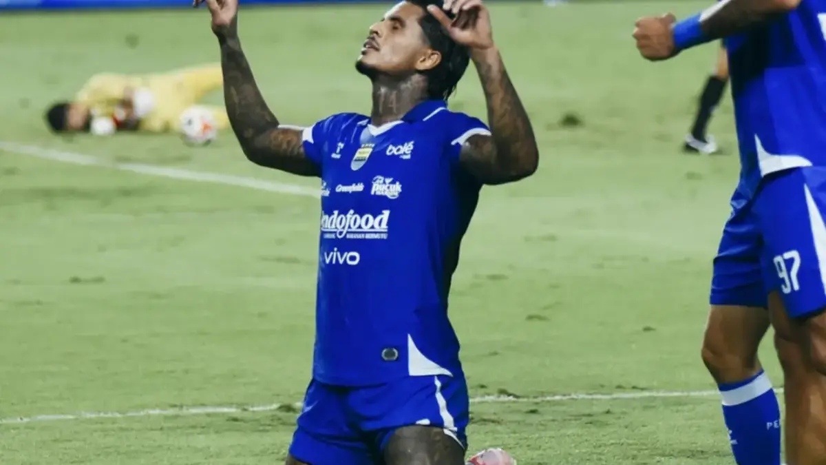 GBLA Meledak!! Persib Bandung Bantai Madura United 5-0, Rekor Kemenangan Kandang 100 Persen Terjaga Ramon Tanque