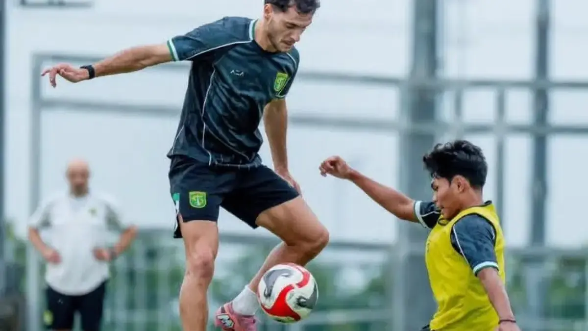 Perang Harga Diri di BRI Super League: Persebaya Surabaya dan PSM Makassar Sama-Sama Terpuruk Persebaya Surabaya